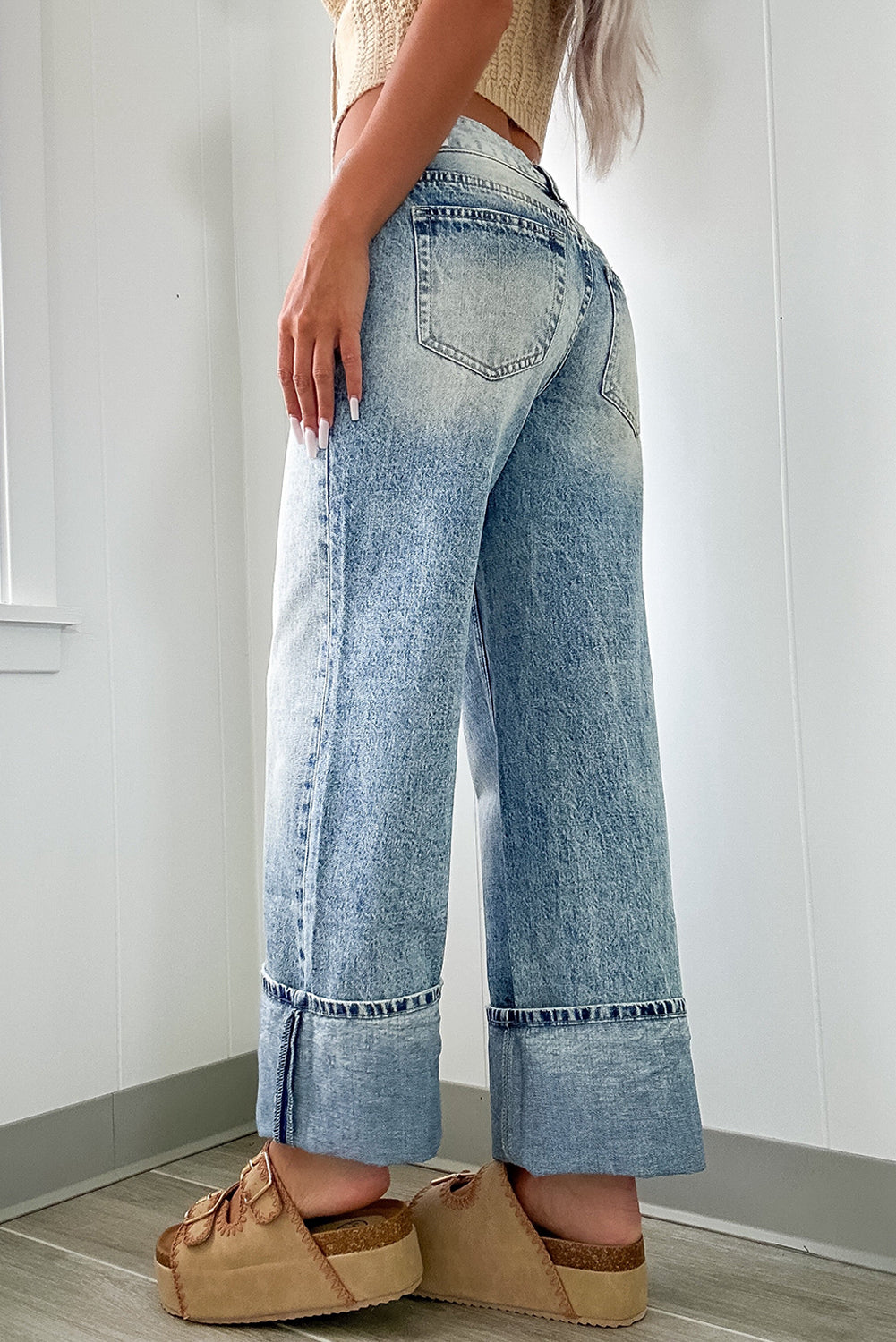 Myosotis High Rise Button Zip Washed Jeans